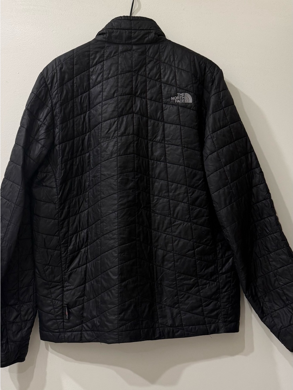 The North Face | Black Quilted Puffer Jacket | Kids XL Fits Women's M/L - Picture 2 of 15